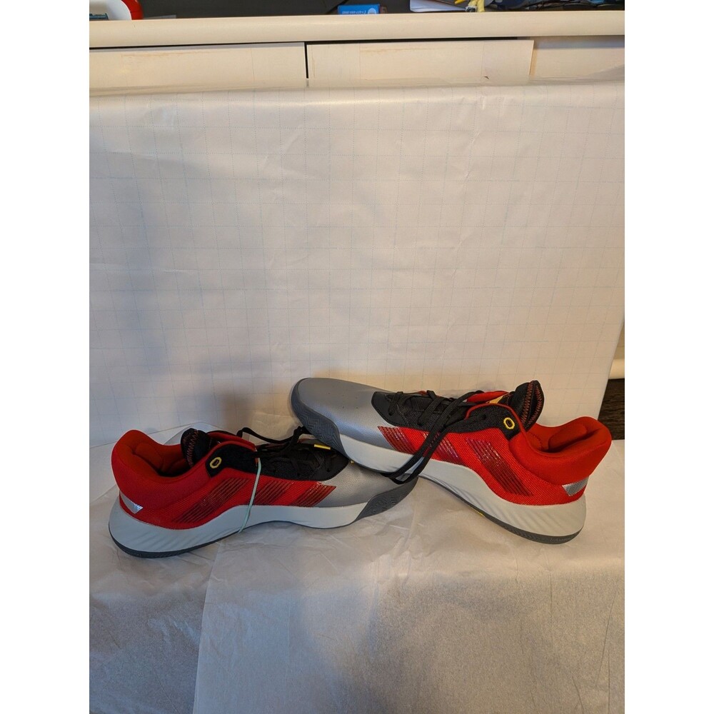 Adidas D.O.N. "Engine 45" Graphic - Gray & Red / US Size 16